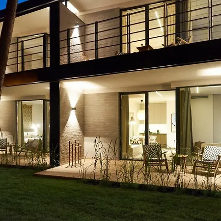 מלון דירות Deck יוראטה