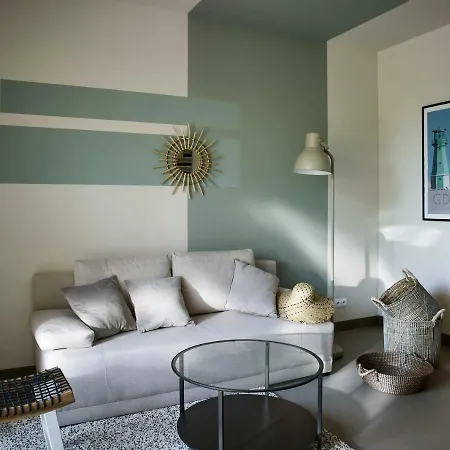 Deck מלון דירות